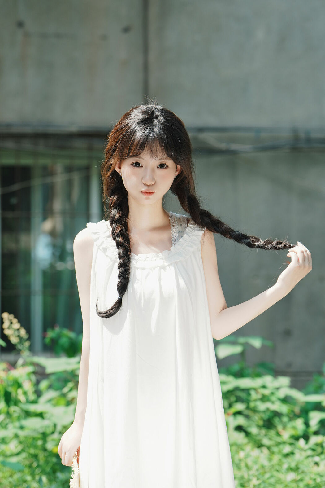 YiTuYu艺图语 Vol.8726 Qi E Luo Bo Guai (24P)