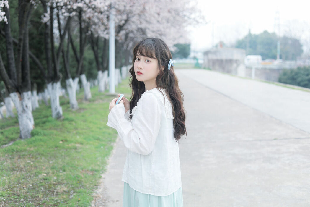 YiTuYu艺图语 Vol.8721 Yi Ke Chong Ya (37P)