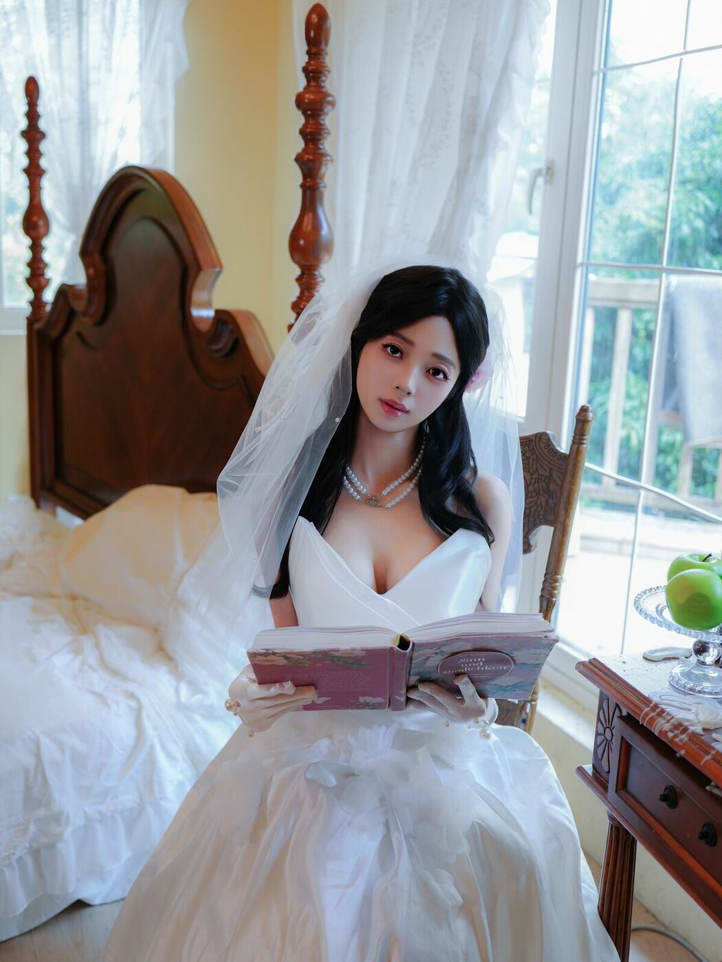 XiuRen秀人网 Uncensored Zhu Zhu Molly 朱朱molly – R18 秀人网模特 新人首秀 洁白婚纱 (83P)