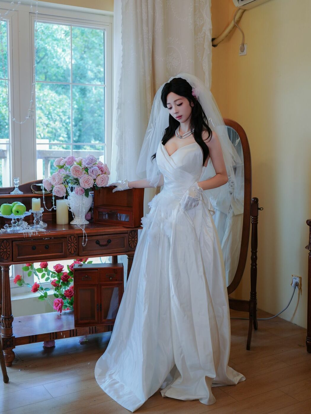 XiuRen秀人网 Uncensored Zhu Zhu Molly 朱朱molly – R18 秀人网模特 新人首秀 洁白婚纱 (83P)