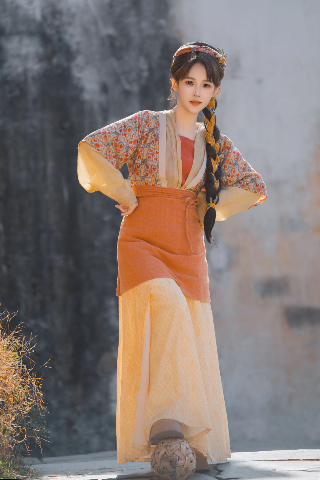 YiTuYu艺图语 Vol.8735 Zhang Yan Hong (16P)