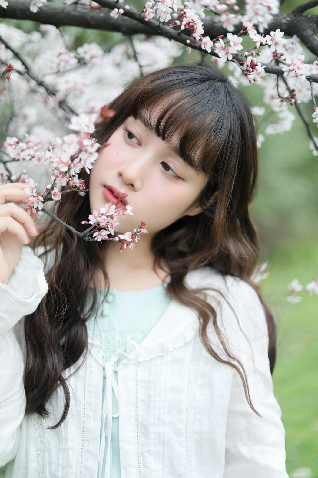 YiTuYu艺图语 Vol.8721 Yi Ke Chong Ya (37P)