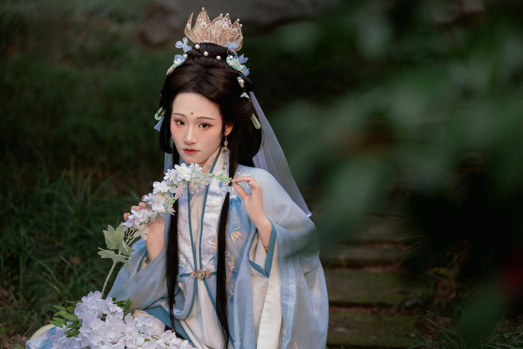 YiTuYu艺图语 Vol.8727 Xiao Hong (28P)