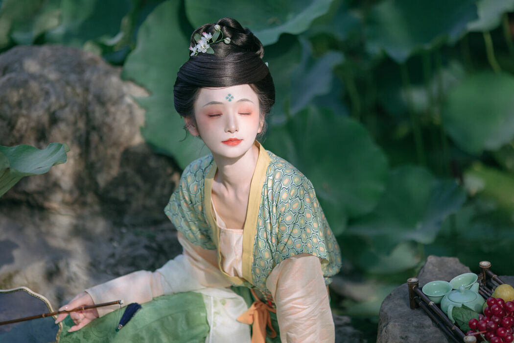 YiTuYu艺图语 Vol.8730 Chi Yan Zai Zhe Li (23P)