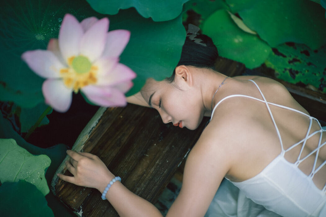 YiTuYu艺图语 Vol.8733 Ju Zi (28P)