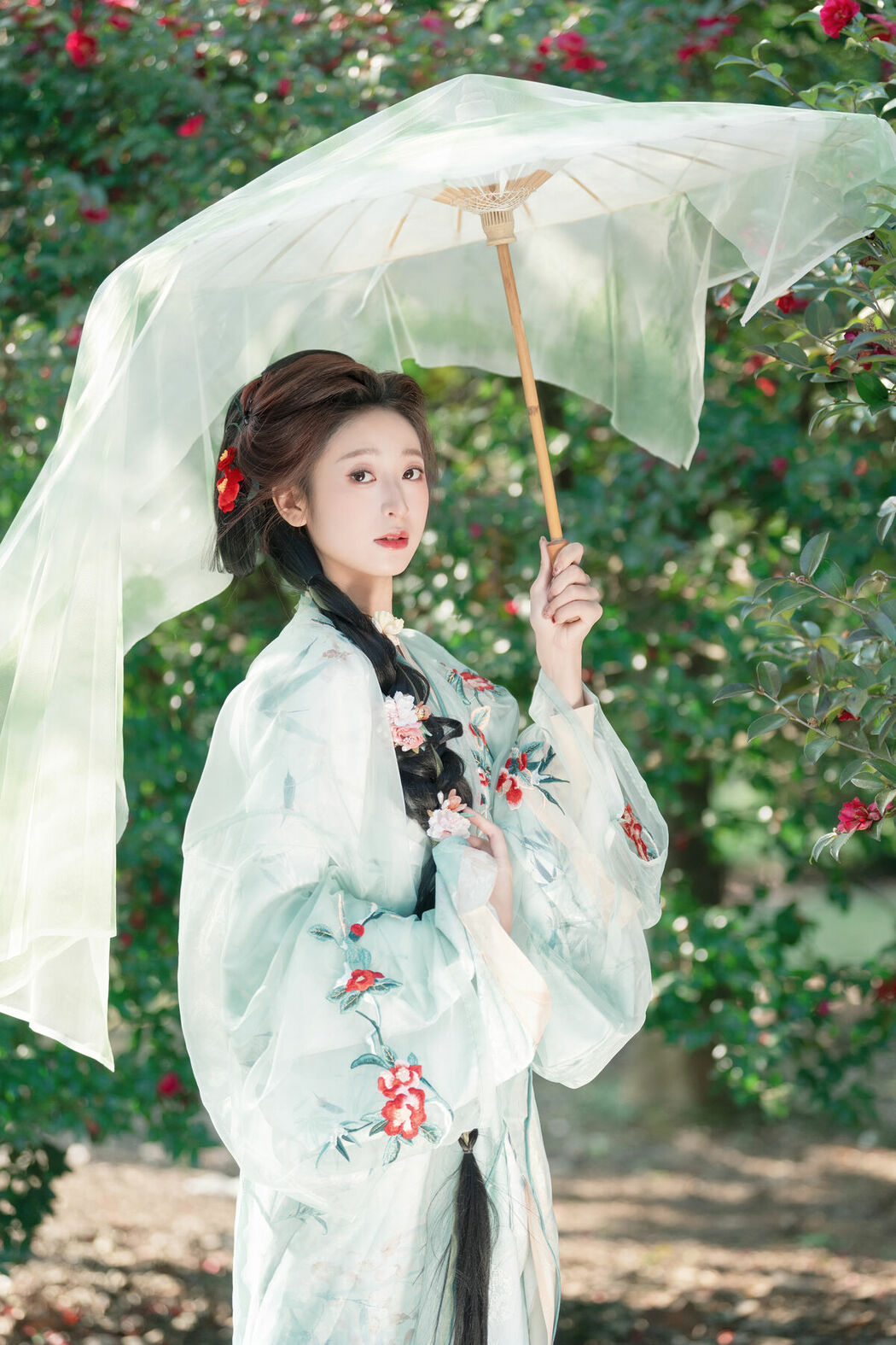 YiTuYu艺图语 Vol.8729 Xiao He (30P)