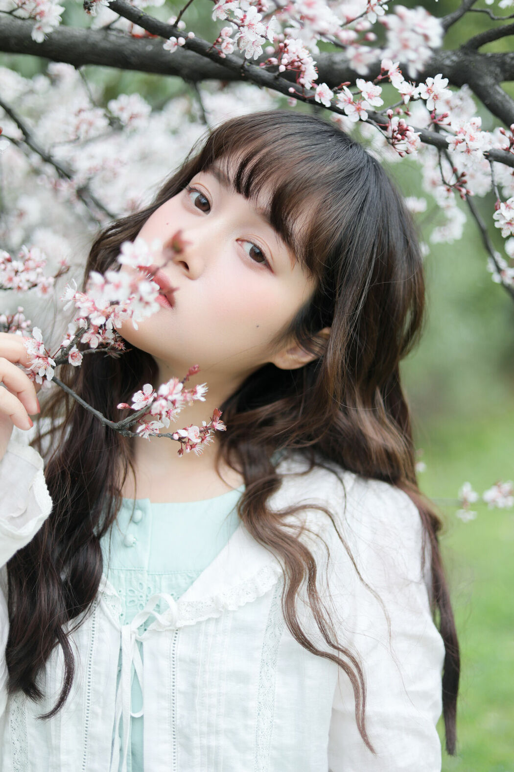 YiTuYu艺图语 Vol.8721 Yi Ke Chong Ya (37P)