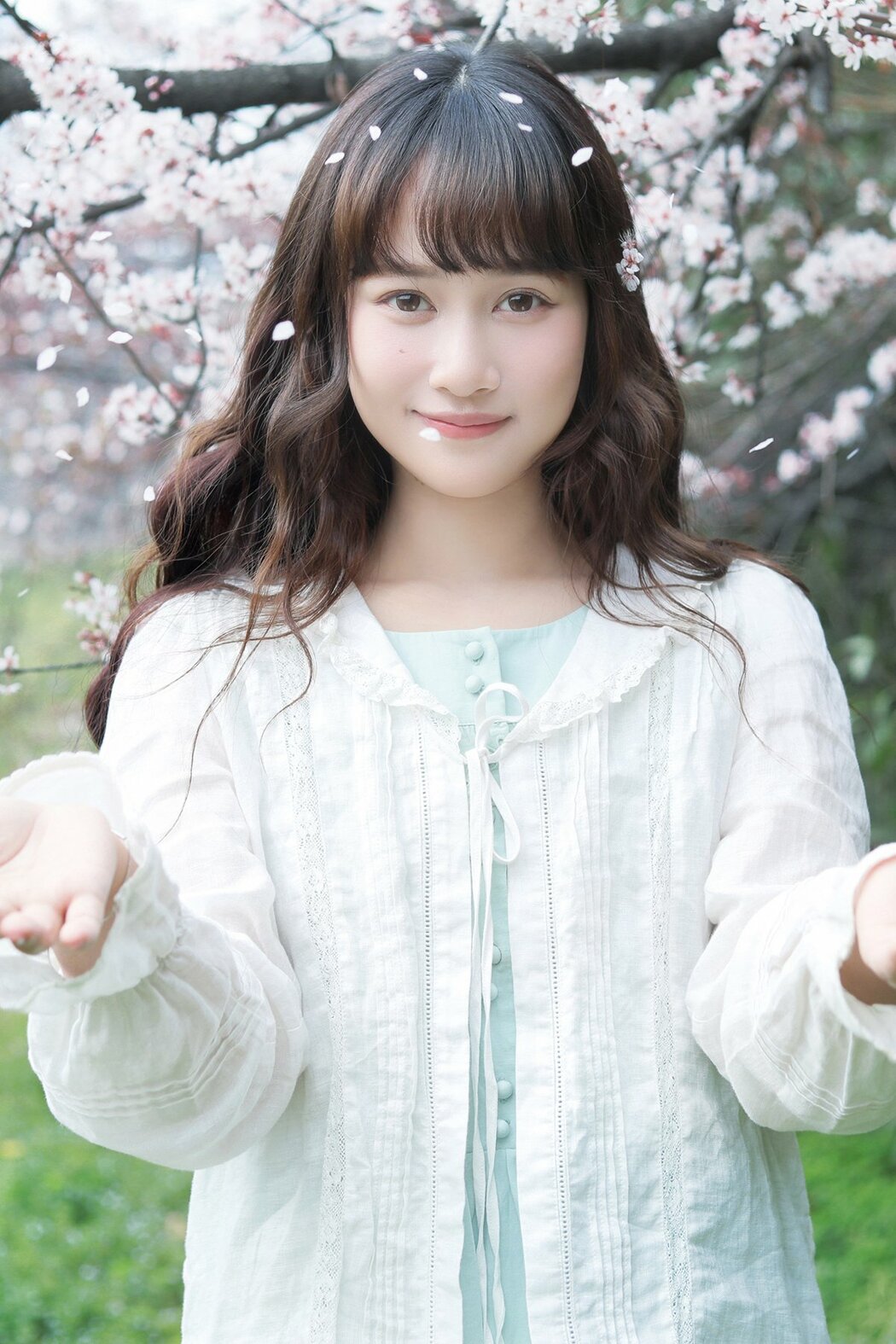 YiTuYu艺图语 Vol.8721 Yi Ke Chong Ya (37P) Cover Photo