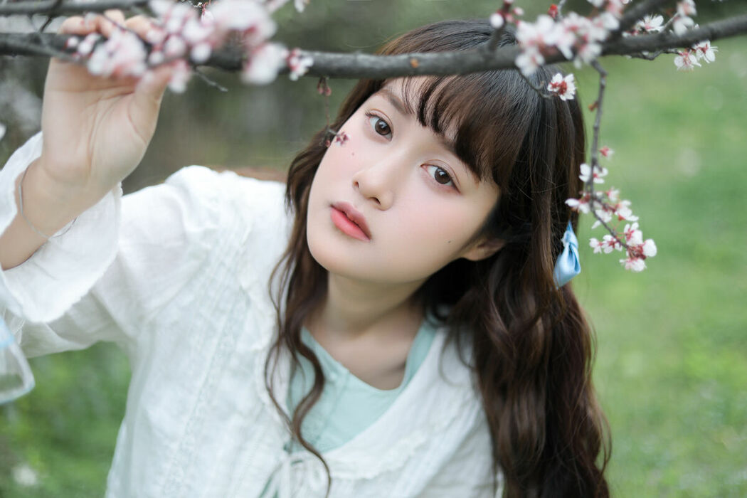 YiTuYu艺图语 Vol.8721 Yi Ke Chong Ya (37P)