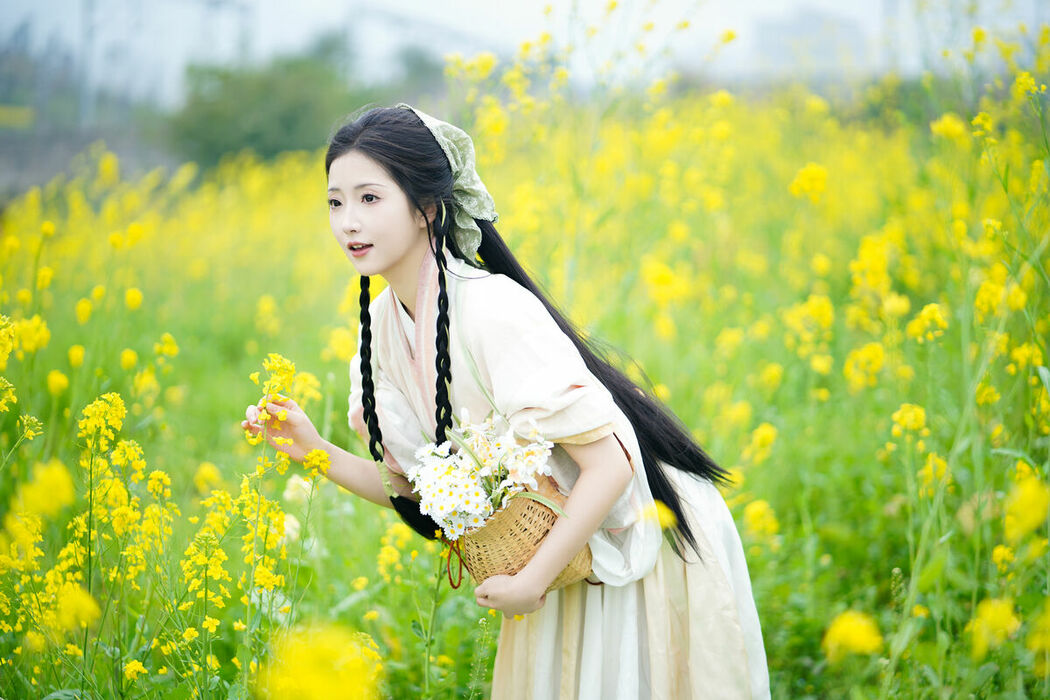 YiTuYu艺图语 Vol.8720 Tu Ya W (23P)