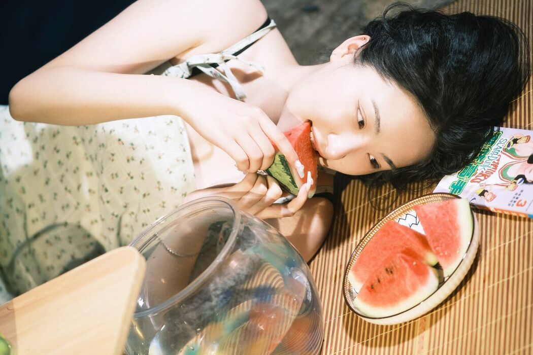 YiTuYu艺图语 Vol.8724 Bu Yu (26P)