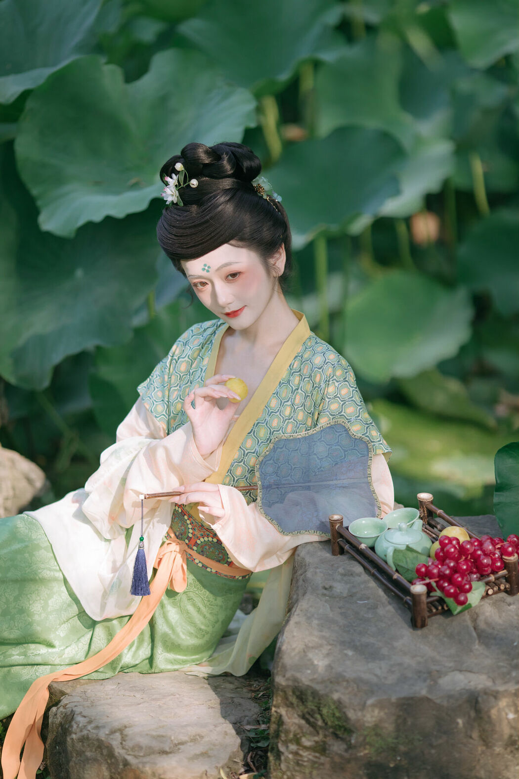 YiTuYu艺图语 Vol.8730 Chi Yan Zai Zhe Li (23P)