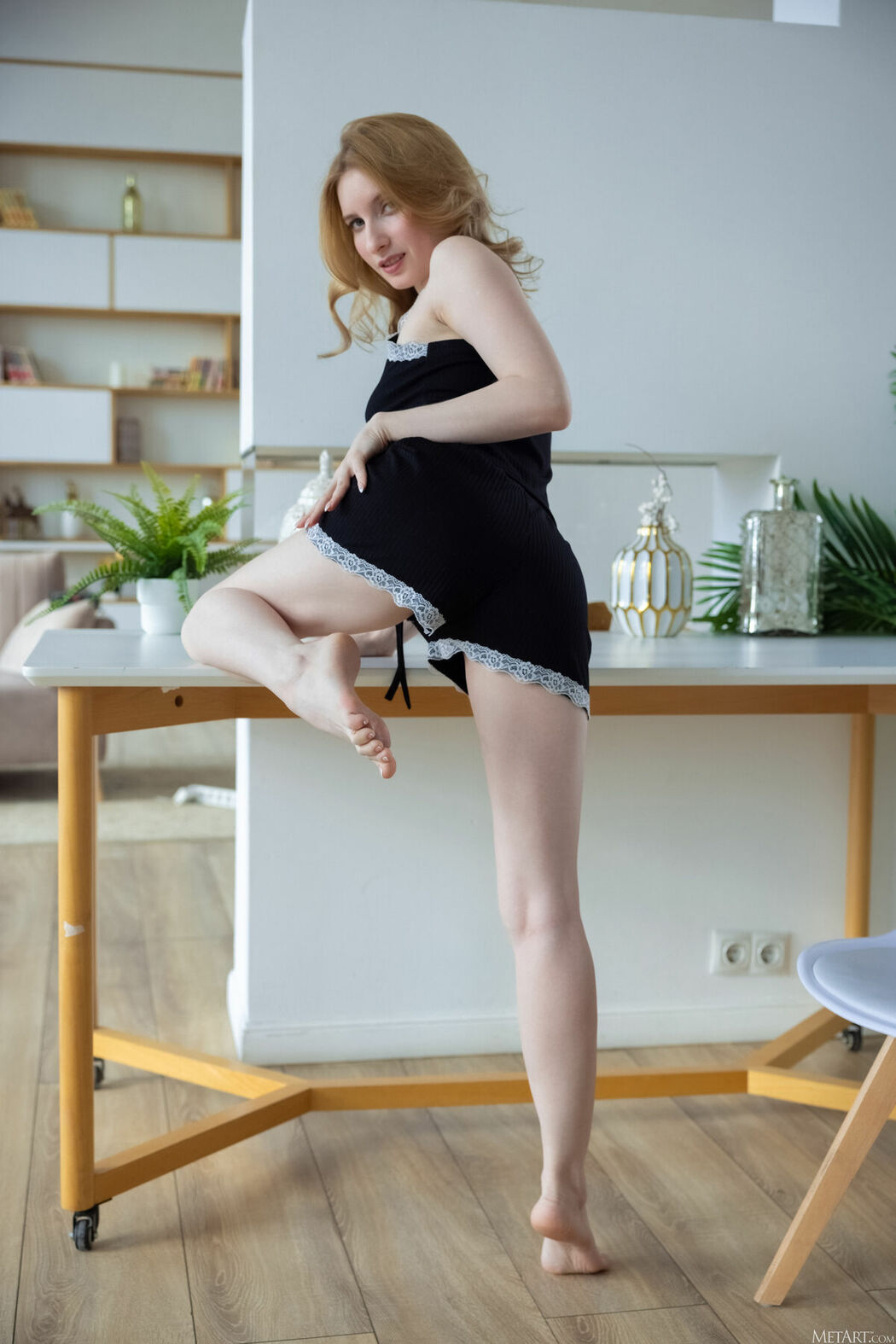 MetArt Minnie Lighter – Palm Fronds Part01 (57P)