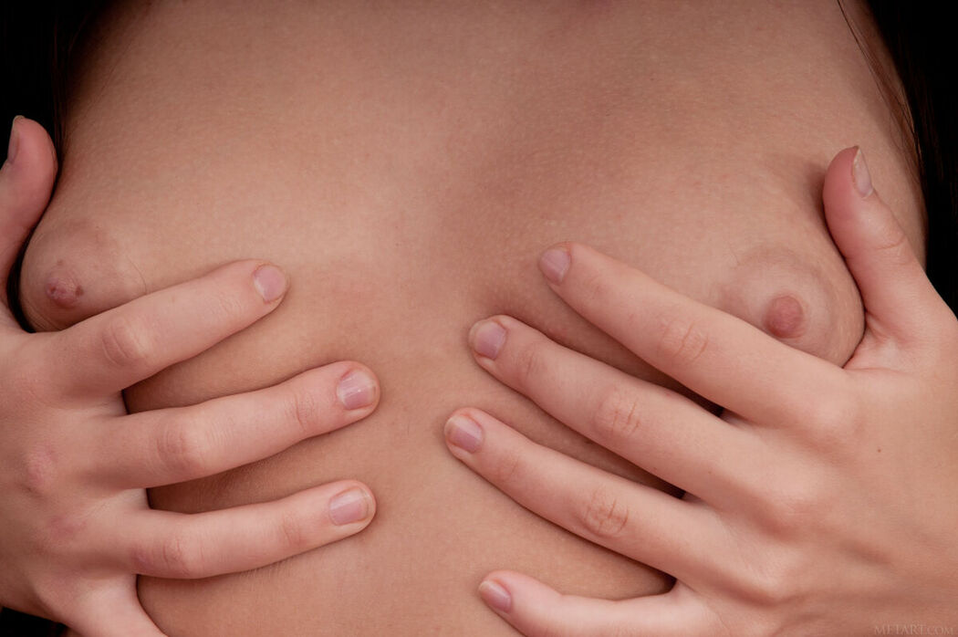 MetArt Lucy Kent – Presenting Lucy Kent Part01 (62P)