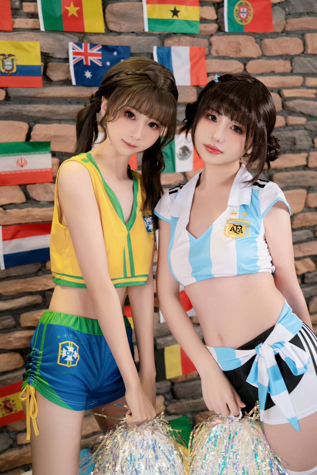 Coser@爆机少女喵小吉 Nekokoyoshi & 金鱼kinngyo – 足球宝贝
