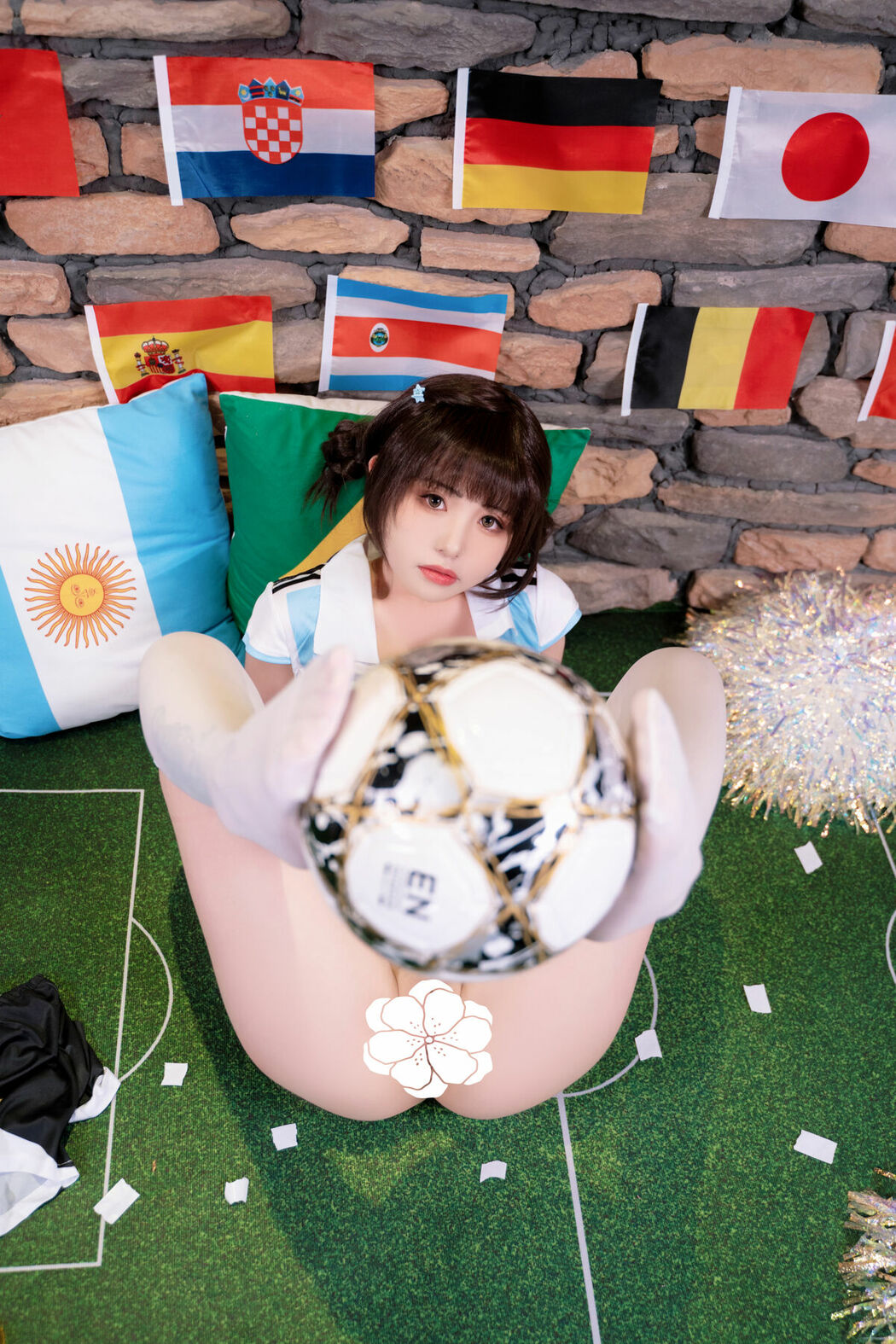 Coser@爆机少女喵小吉 Nekokoyoshi & 金鱼kinngyo – 足球宝贝