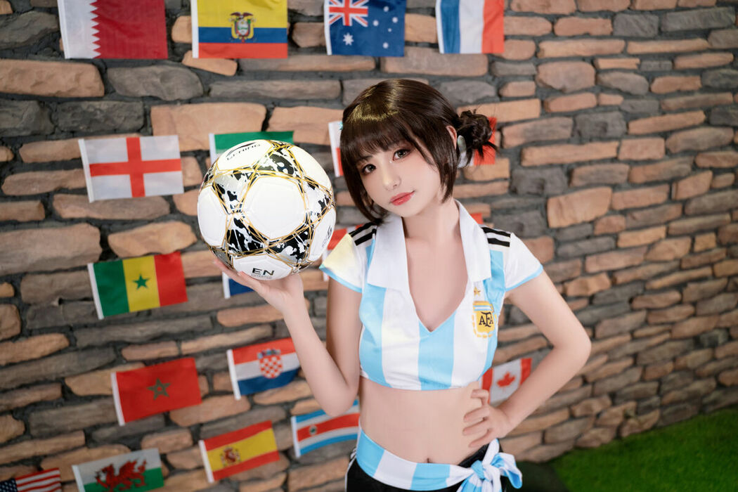 Coser@爆机少女喵小吉 Nekokoyoshi & 金鱼kinngyo – 足球宝贝