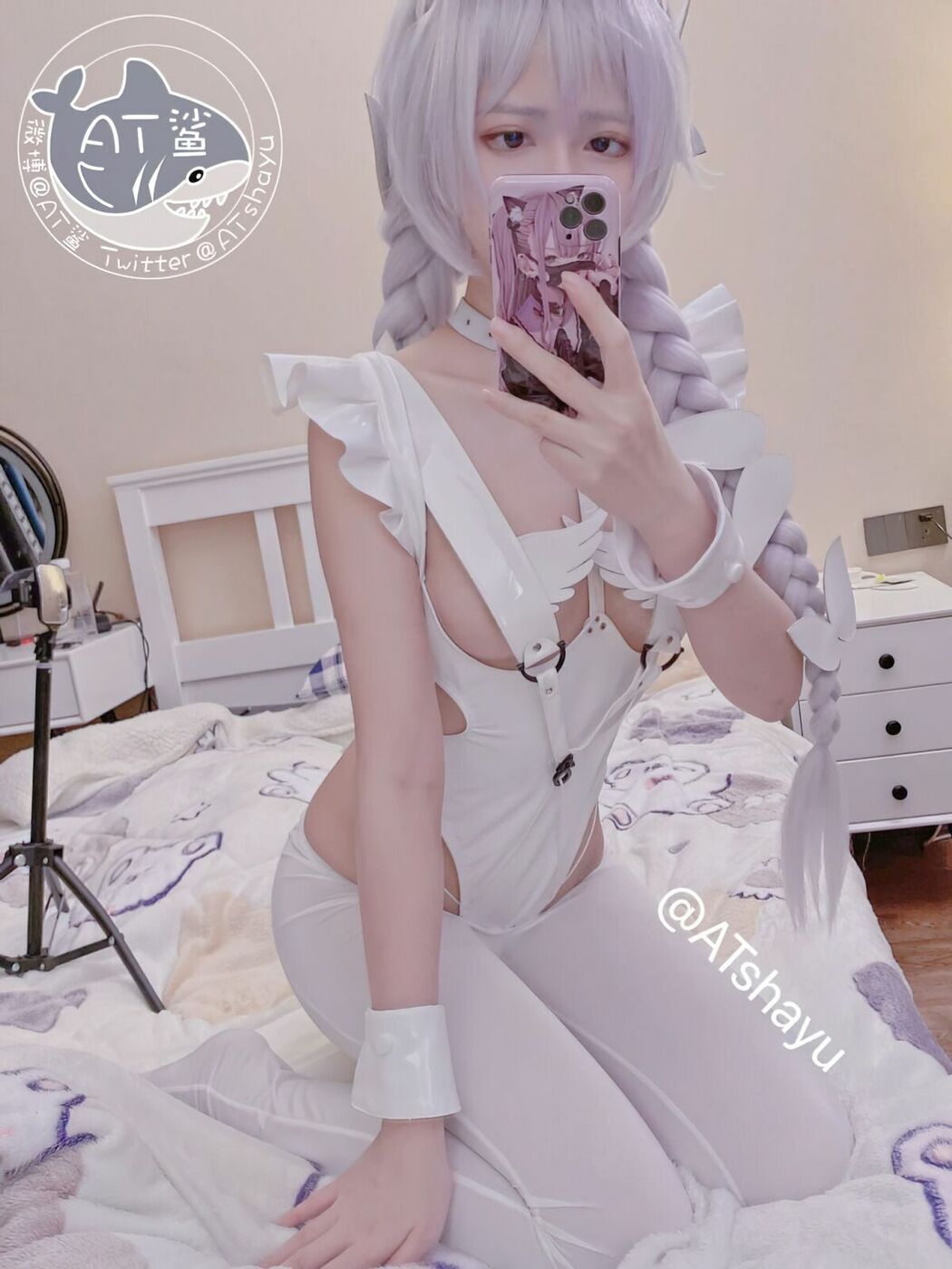 Coser@AT鲨 – 恶毒兔兔 (51P – 2V)