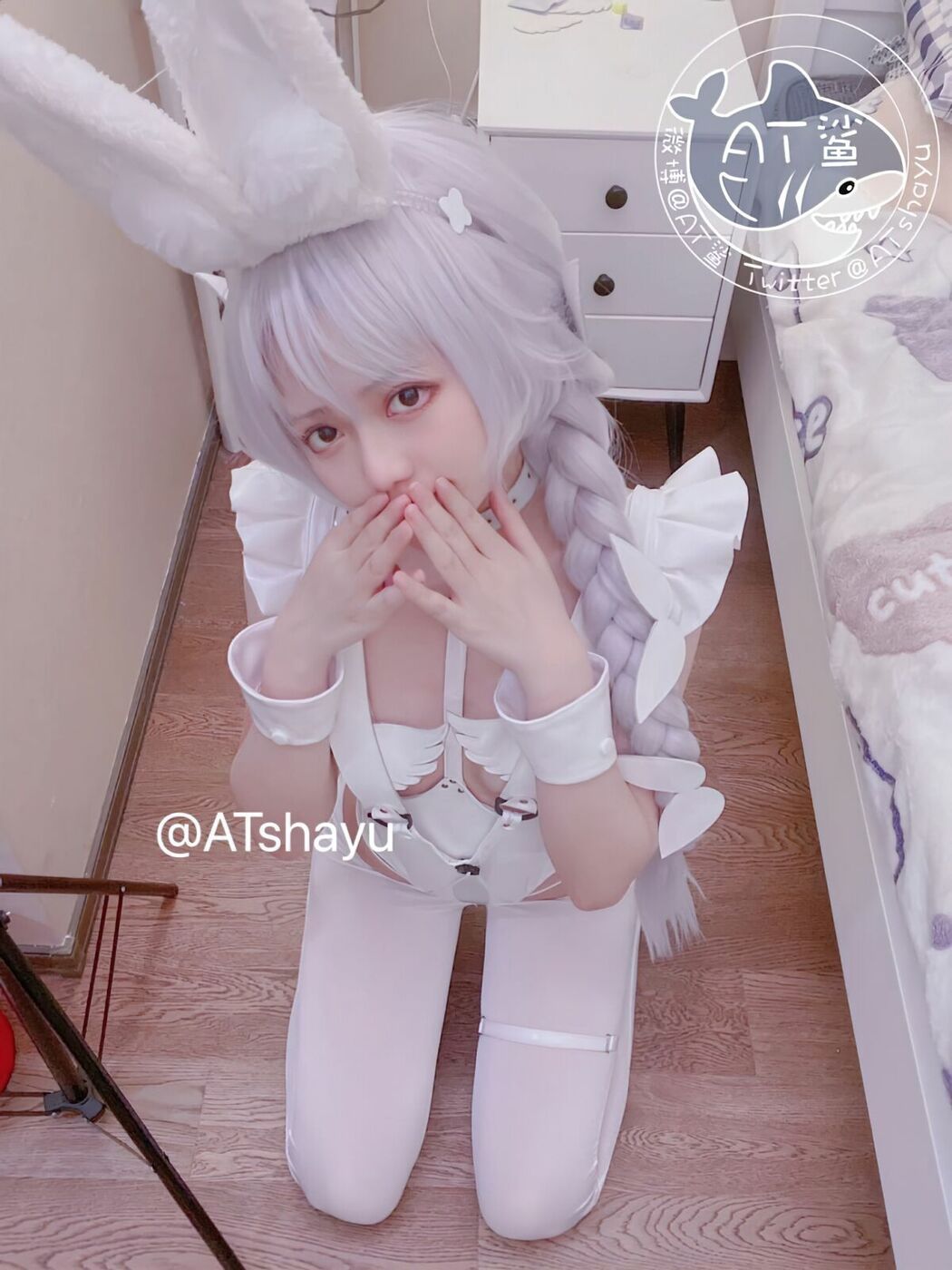 Coser@AT鲨 – 恶毒兔兔 (51P – 2V)