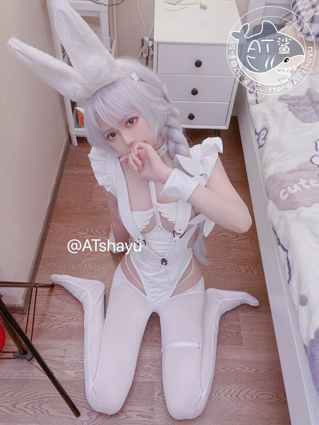 Coser@AT鲨 – 恶毒兔兔 (51P – 2V)