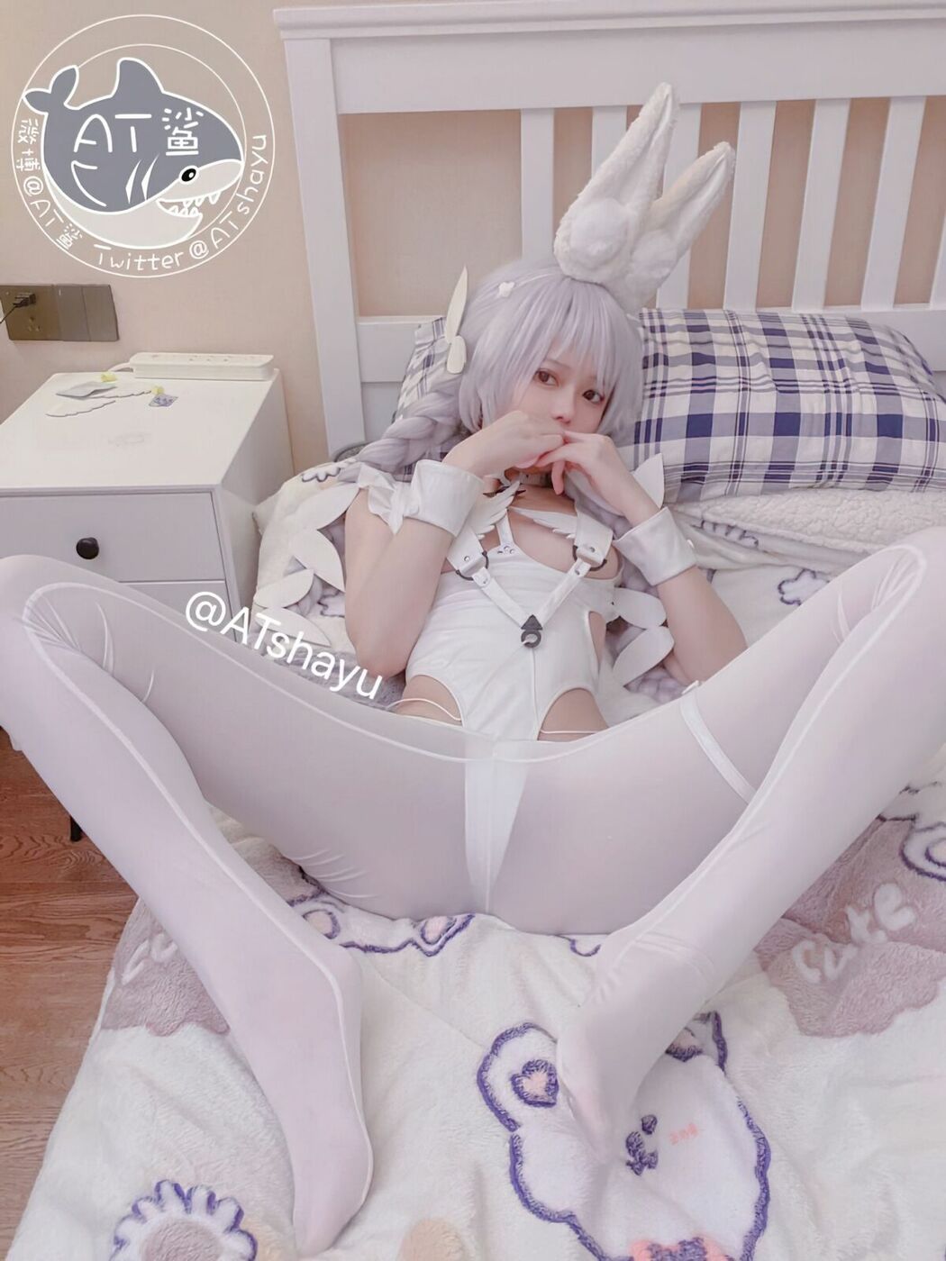 Coser@AT鲨 – 恶毒兔兔 (51P – 2V)