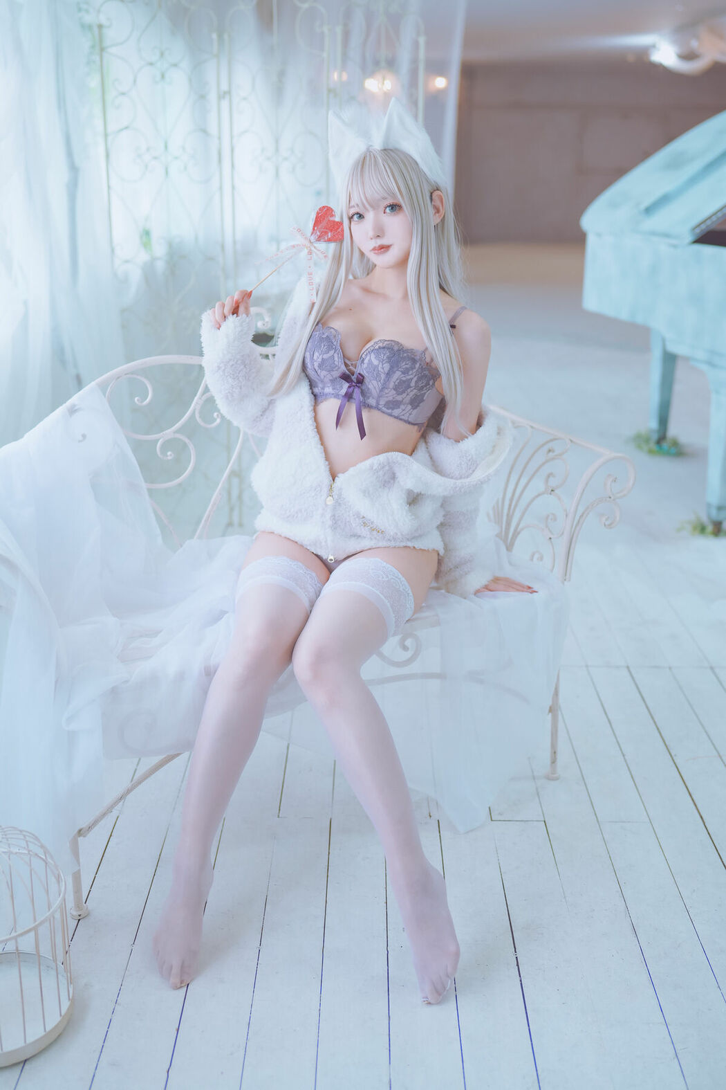 Coser@くろてぃあ くろ – KEMOMIMI WHITE Lingerie (56P)
