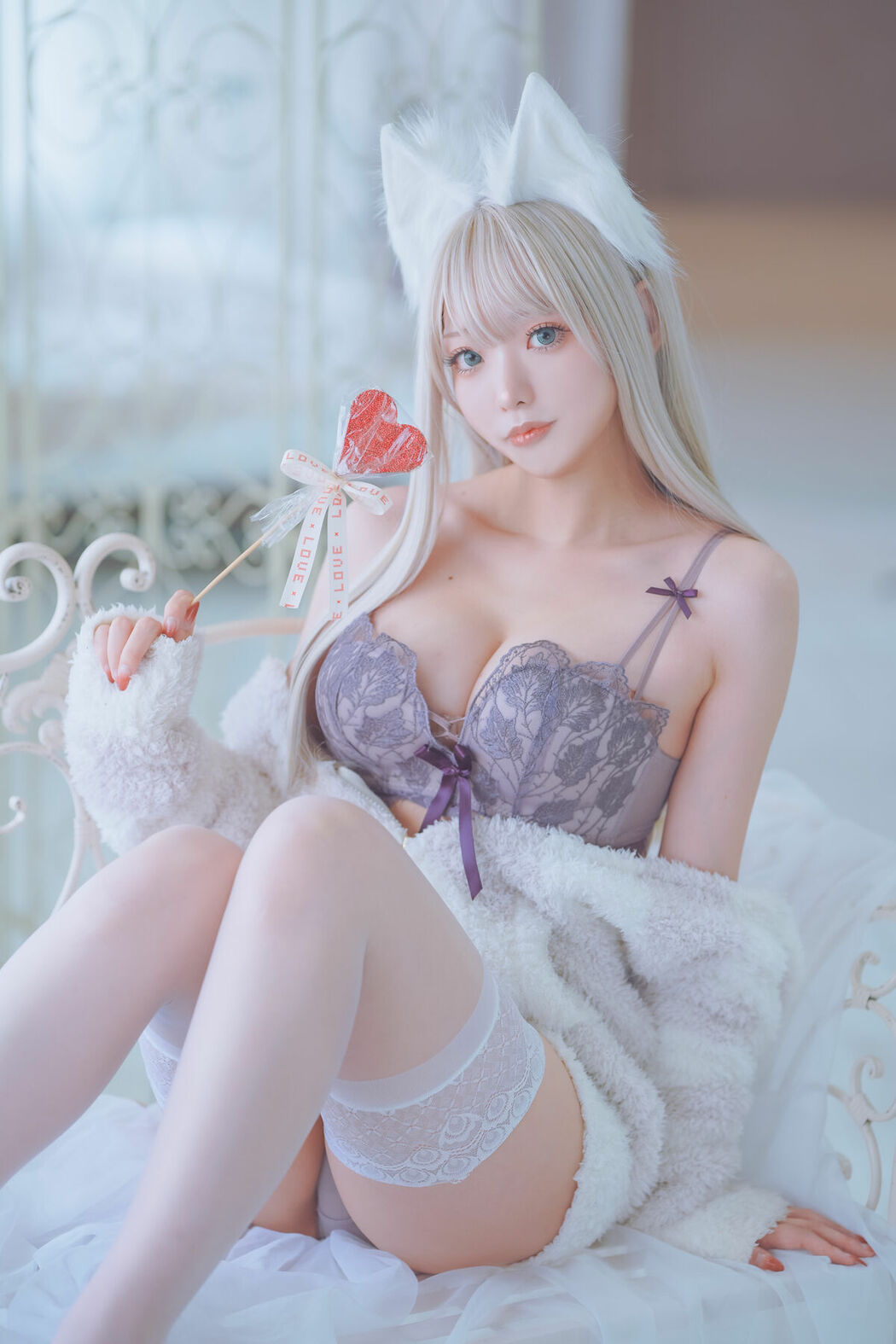 Coser@くろてぃあ くろ – KEMOMIMI WHITE Lingerie (56P)
