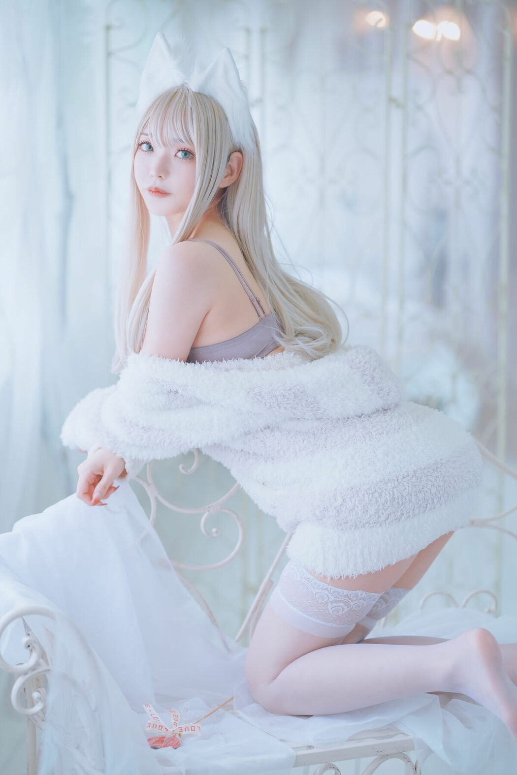 Coser@くろてぃあ くろ – KEMOMIMI WHITE Lingerie (56P)