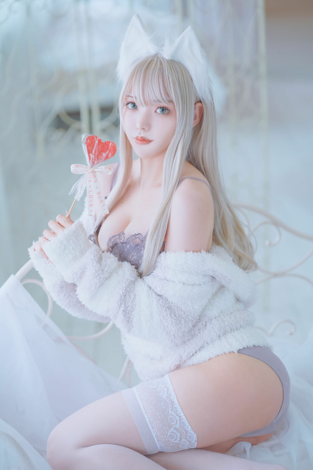 Coser@くろてぃあ くろ – KEMOMIMI WHITE Lingerie (56P)
