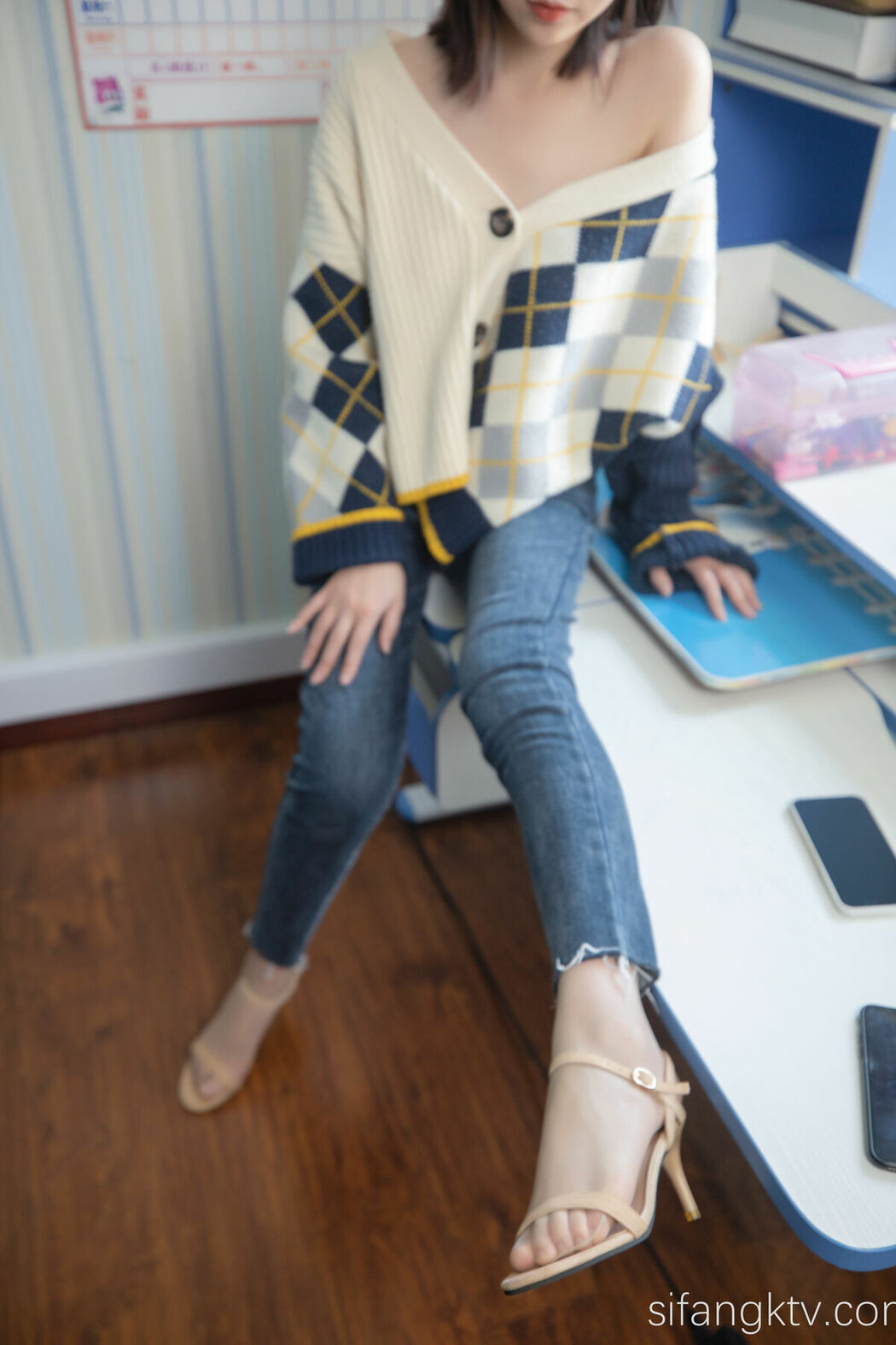 Coser@年年Nnian – 子然 S (88P – 1V)