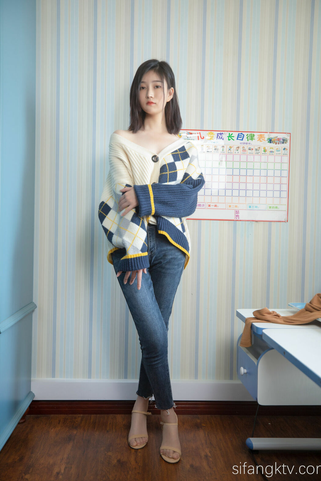 Coser@年年Nnian – 子然 S (88P – 1V)