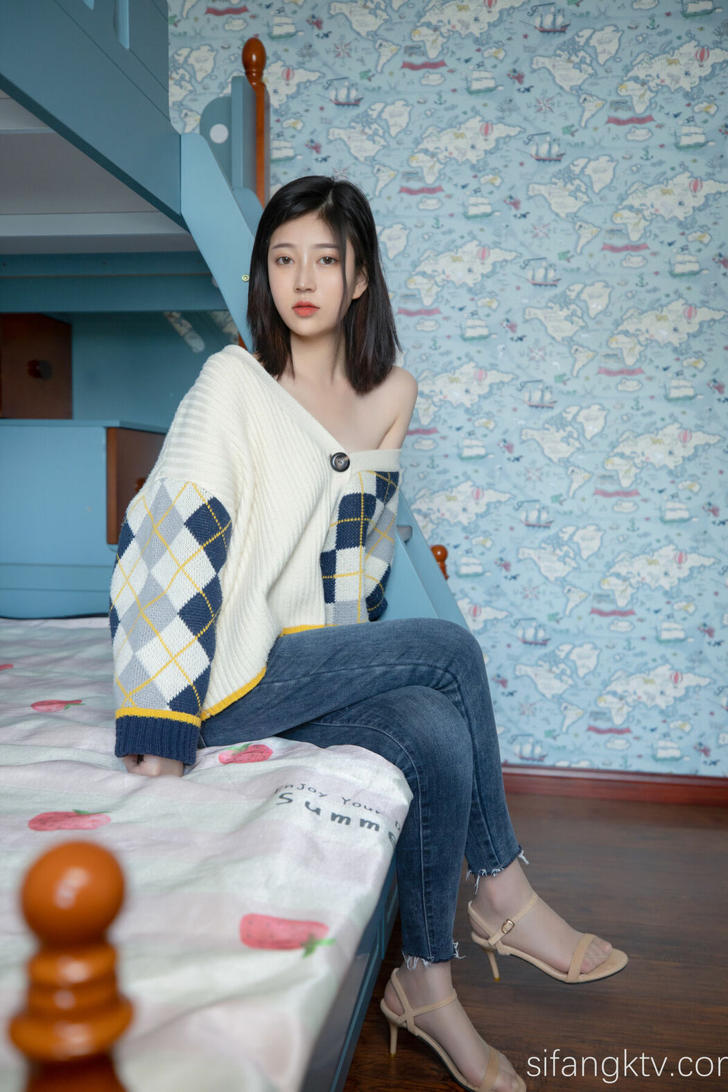 Coser@年年Nnian – 子然 S (88P – 1V)