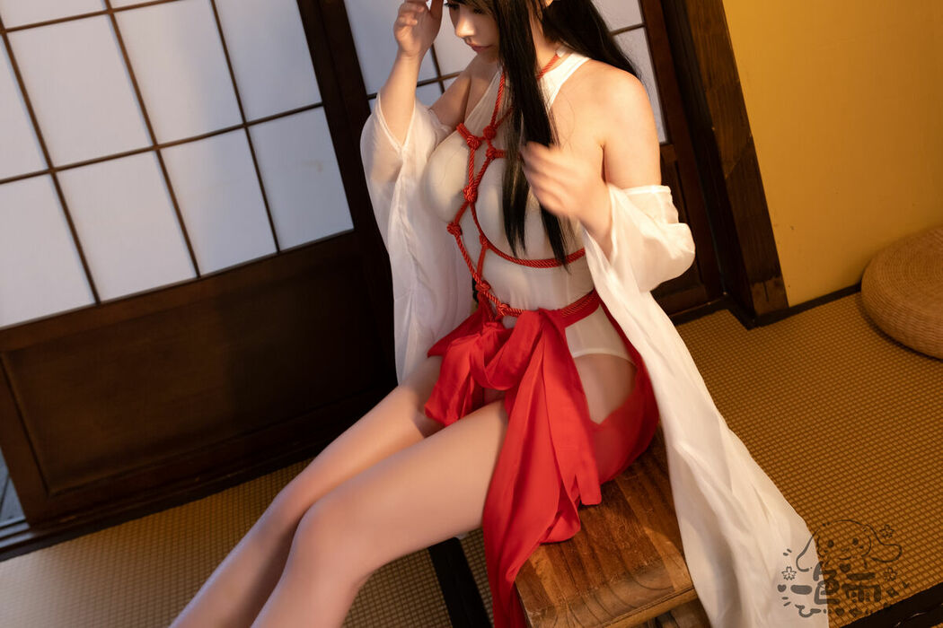 Coser@一色雨 – 巫女 (31P)