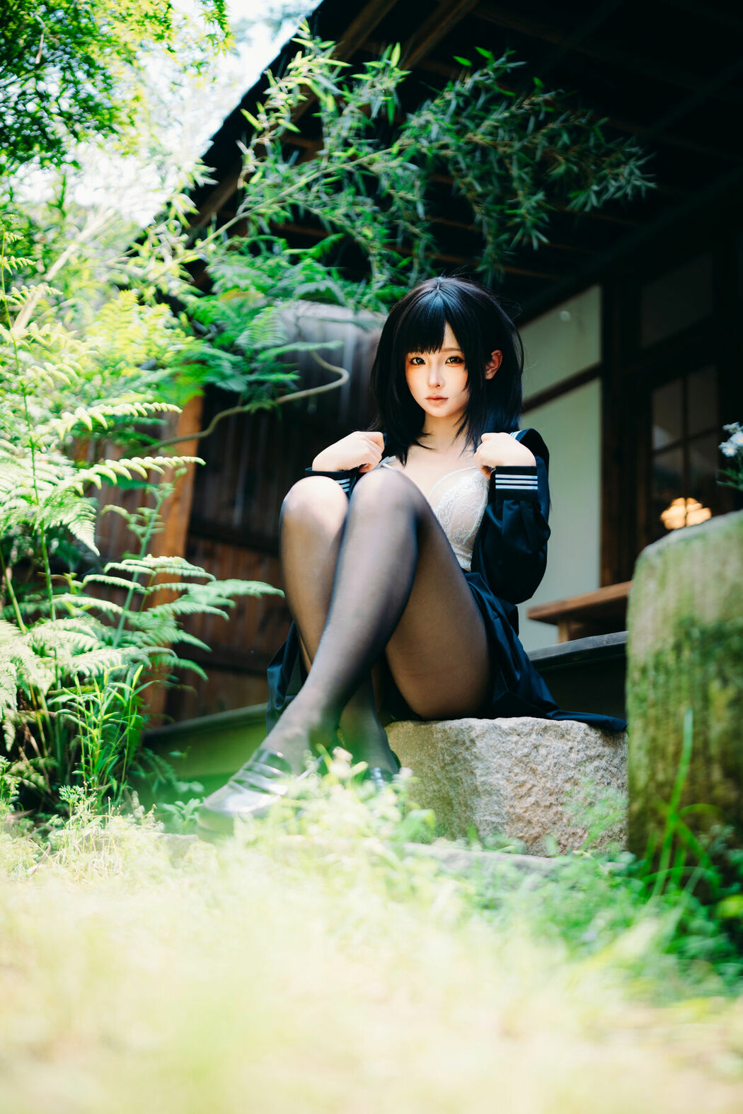 Coser@蠢沫沫 chunmomo – 2025年10月自拍 Part01 (59P)