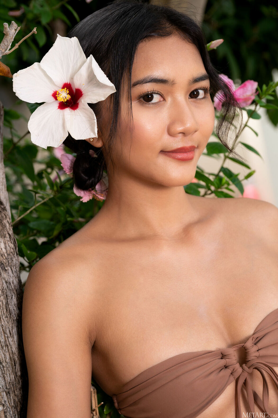 MetArt Yori – Summer Whisper Part01 (51P)