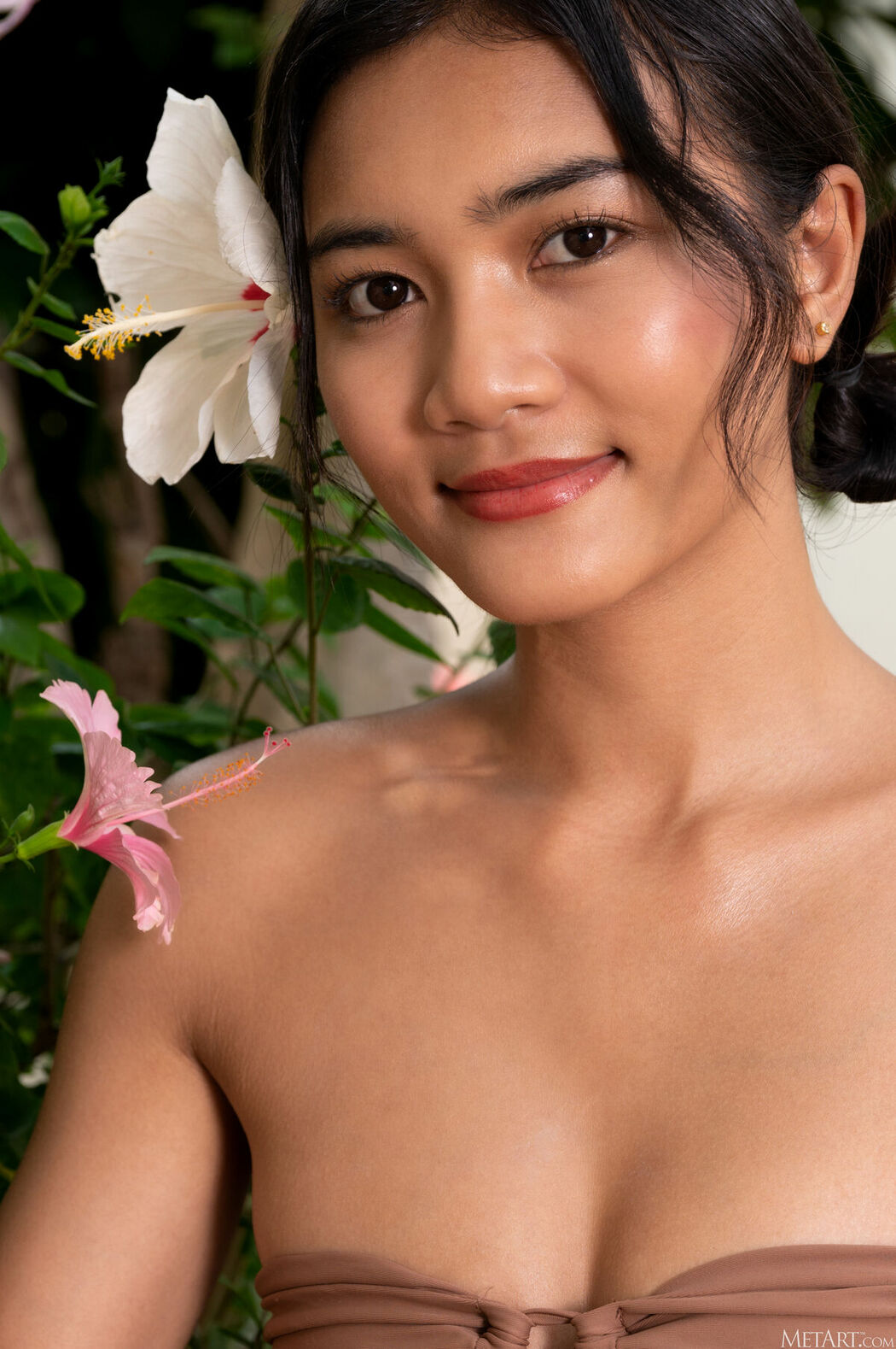 MetArt Yori – Summer Whisper Part01 (51P)