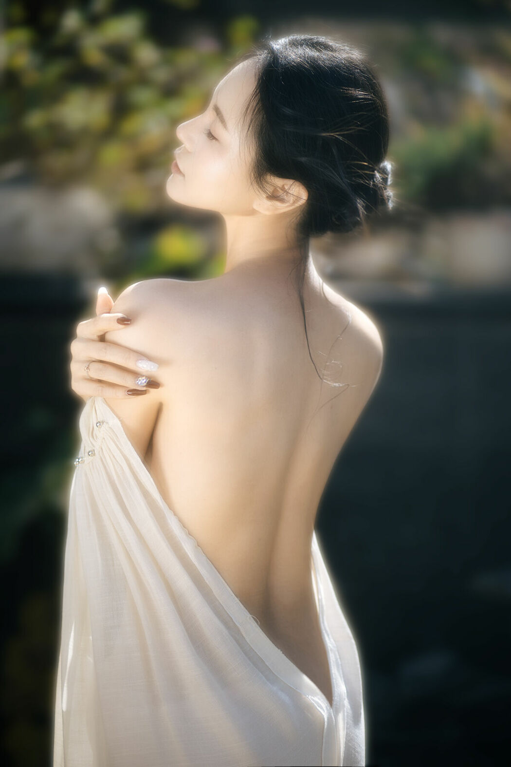 YiTuYu艺图语 Vol.8742 Sha Sha (15P)