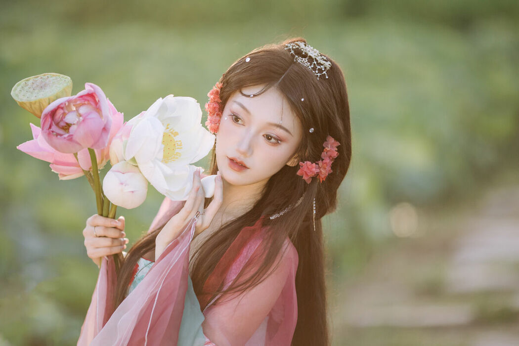 YiTuYu艺图语 Vol.8746 Dong Chu Liu (19P)