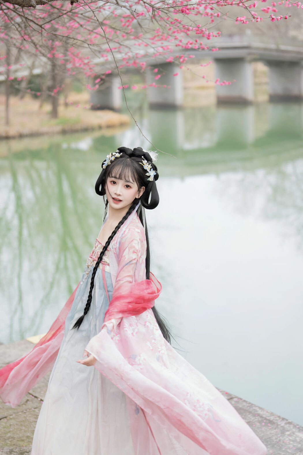 YiTuYu艺图语 Vol.8759 Jiao Yi Zhi Sui Sui (26P)