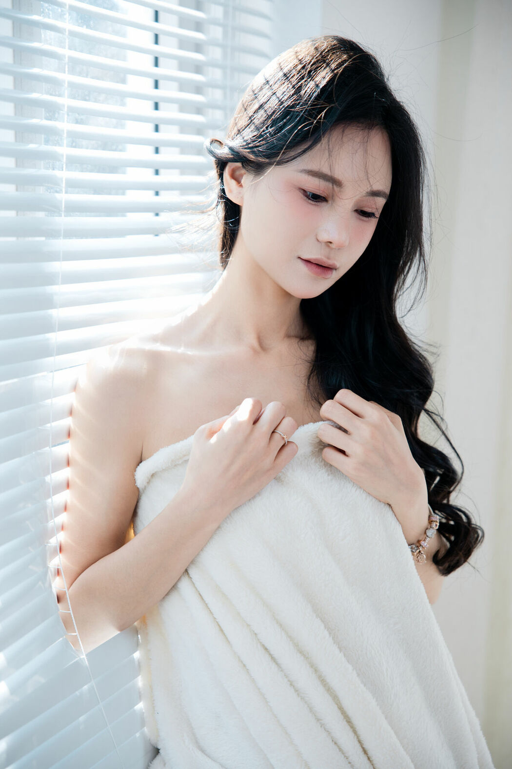 YiTuYu艺图语 Vol.8756 Sha Sha (15P)