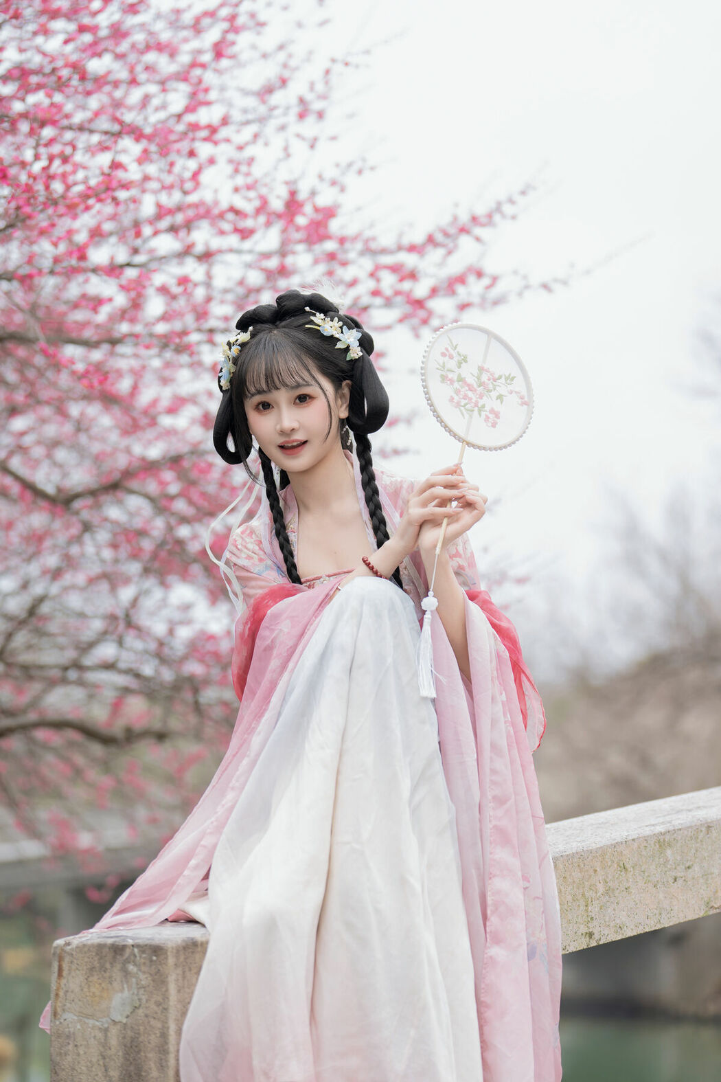 YiTuYu艺图语 Vol.8759 Jiao Yi Zhi Sui Sui (26P)