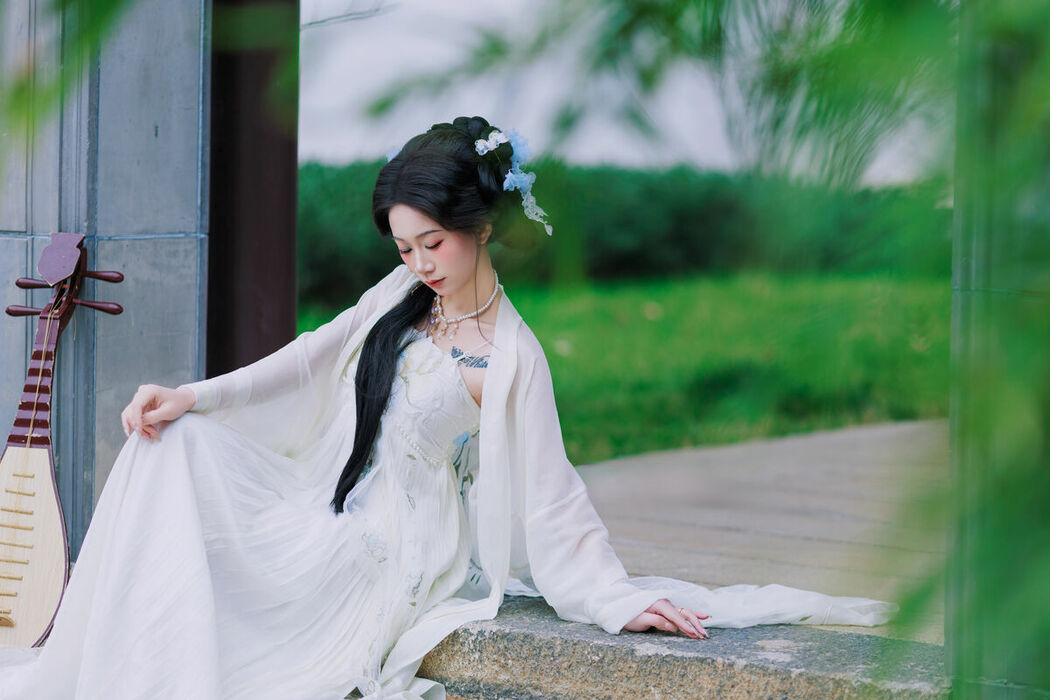 YiTuYu艺图语 Vol.8751 Ou (31P)