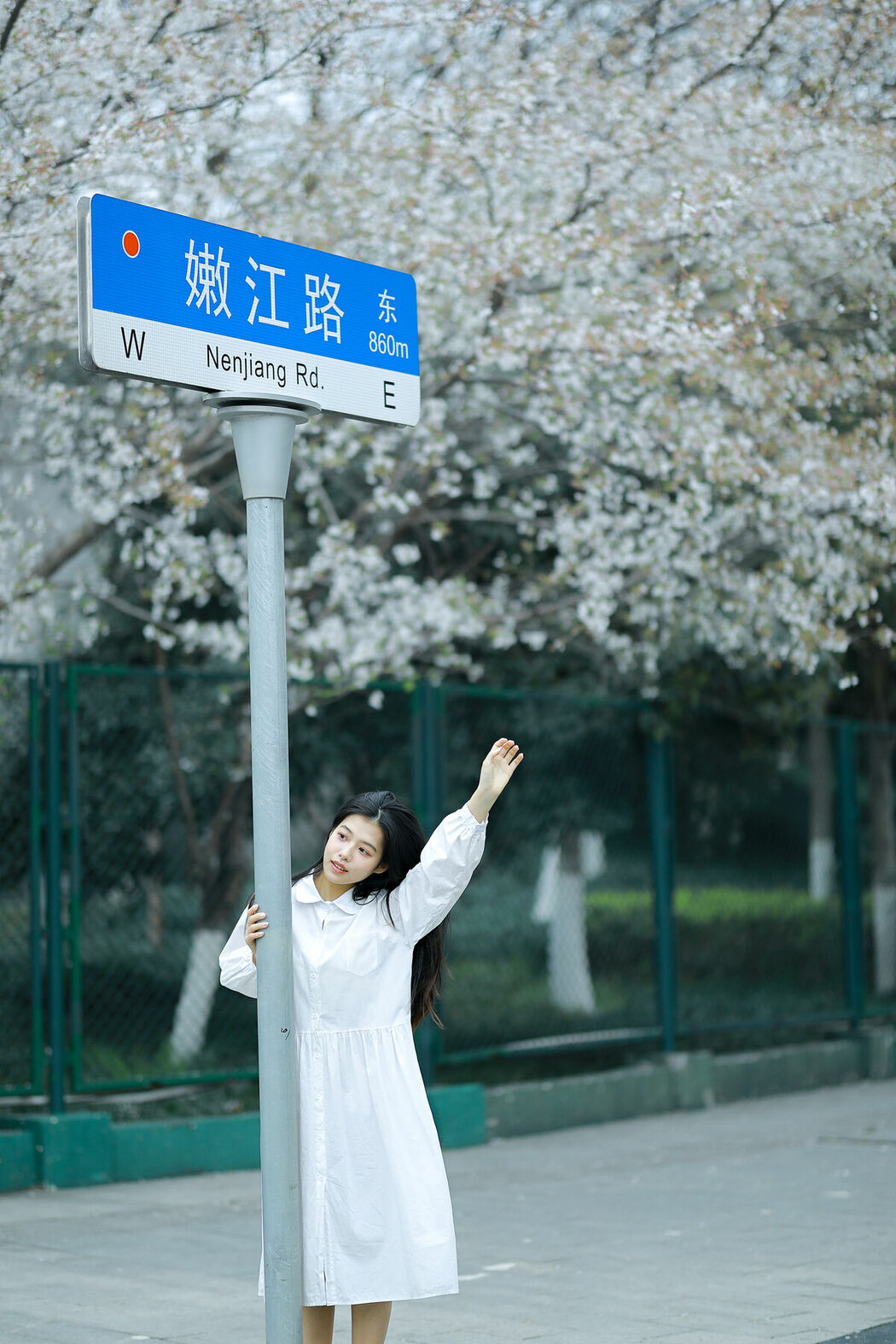 YiTuYu艺图语 Vol.8741 Long Xing Er (31P)