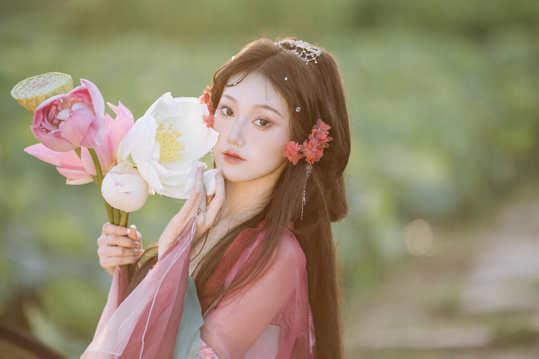 YiTuYu艺图语 Vol.8746 Dong Chu Liu (19P)