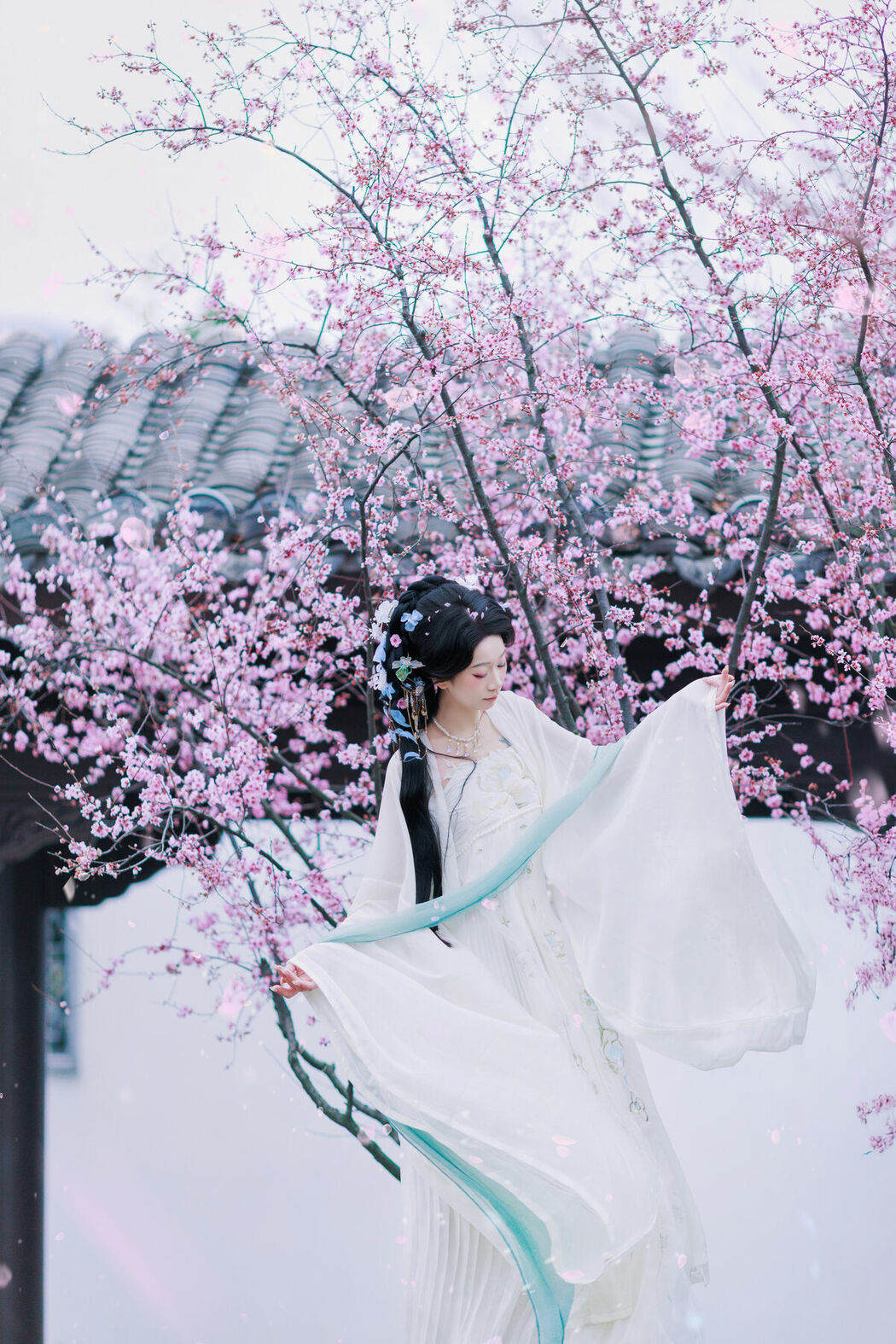 YiTuYu艺图语 Vol.8751 Ou (31P)