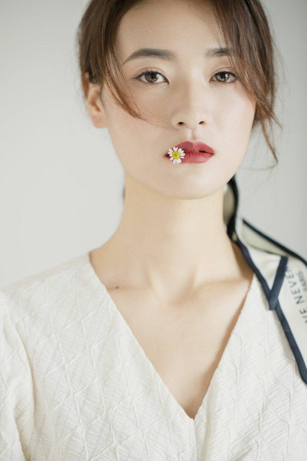 YiTuYu艺图语 Vol.8758 Zhou Xu Xu (23P)