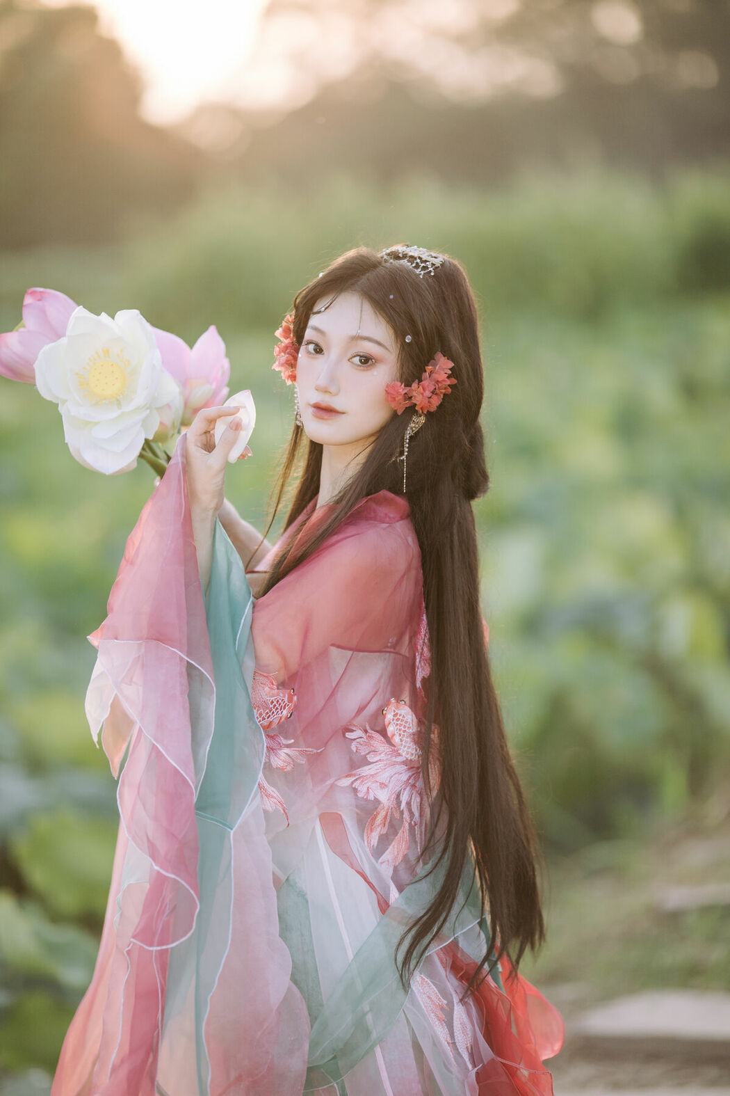 YiTuYu艺图语 Vol.8746 Dong Chu Liu (19P)