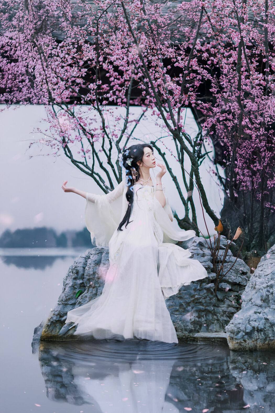 YiTuYu艺图语 Vol.8751 Ou (31P)