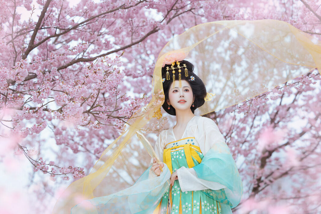 YiTuYu艺图语 Vol.8745 Shi Yu Shi Ya (14P)