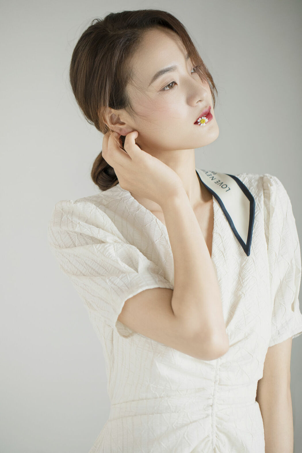 YiTuYu艺图语 Vol.8758 Zhou Xu Xu (23P)